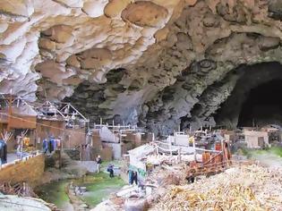 Φωτογραφία για Ένα χωριό μέσα σε σπηλιά!