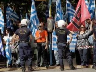 Φωτογραφία για Η «συνεχιζόμενη δραστηριότητα» της Χρυσής Αυγής στην Washington Post