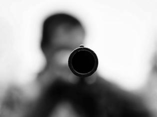 Φωτογραφία για Πάτρα: Συνελήφθη ο 26χρονος που πυροβολούσε στην Οβρυά - Είναι αδελφός κατάδικου για τα κυκλώματα της νύχτας