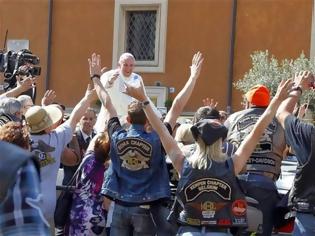 Φωτογραφία για Για 210.000 ευρώ πουλήθηκε σε δημοπρασία η Harley Davidson του Πάπα