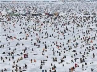 Φωτογραφία για Ο μεγαλύτερος διαγωνισμός ψαρέματος στον πάγο