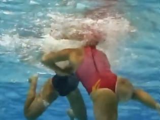 Φωτογραφία για Αυστηρώς Ακατάλληλο- Μάχες σώμα με σώμα κάτω από το νερό [video]