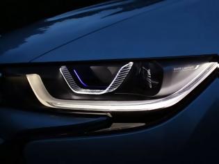 Φωτογραφία για Το BMW i8 είναι το πρώτο αυτοκίνητο παραγωγής με την καινοτόμο τεχνολογία φωτισμού