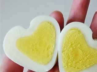 Φωτογραφία για Πώς να κάνετε το αυγό σας... καρδούλα και να εντυπωσιάσετε στο πρωινό σας