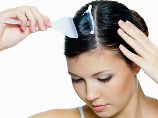 Φωτογραφία για Το μυστικό που ψάχνατε! Πώς να αφαιρέσετε τη βαφή μαλλιών από το δέρμα σας