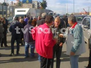 Φωτογραφία για Έκλεισαν την Εθνική οδό οι κάτοικοι στα Οινόφυτα