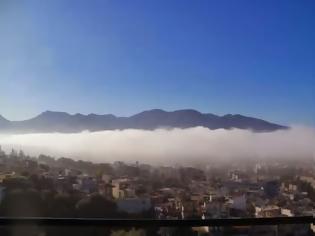 Φωτογραφία για Σκηνικό από...ταινία στην Πάτρα - Σε ένα τεράστιο σύννεφο ξύπνησε η πόλη - Δείτε φωτο