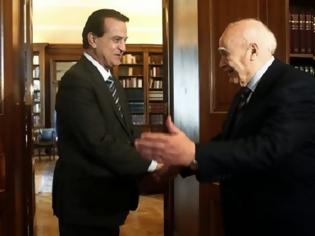 Φωτογραφία για ΕΠΙΦΥΛΑΚΤΙΚΟΣ ΓΙΑ ΣΥΜΦΩΝΙΑ ΣΤΟ ΚΥΠΡΙΑΚΟ Ο ΚΑΡΟΛΟΣ ΠΑΠΟΥΛΙΑΣ