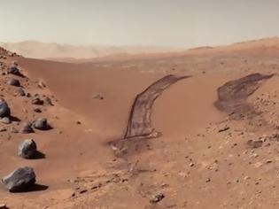 Φωτογραφία για Tο Curiosity βάζει για πρώτη φορά όπισθεν στον Άρη