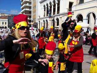 Φωτογραφία για Πάτρα: Σήμερα η κορύφωση του Καρναβαλιού των Μικρών - Δείτε τη σειρά της Παρέλασης