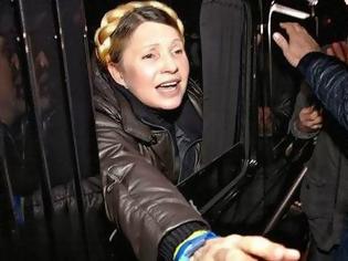 Φωτογραφία για Η Γαλλία χαιρετίζει την απελευθέρωση της Τιμόσενκο