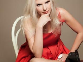 Φωτογραφία για Η Αννίτα Πάνια παραδέχτηκε ότι έχει κάνει μπότοξ