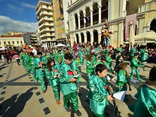 Φωτογραφία για Πάτρα: Εντυπωσίασαν οι μικροί καρναβαλιστές με την ανεπανάληπτη παρέλασή τους