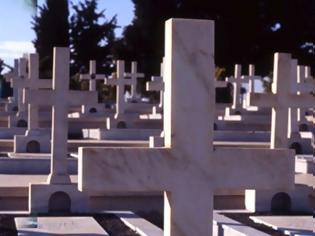 Φωτογραφία για Πάτρα: Νέο σκάνδαλο σε δημοτικό κοιμητήριο - Ορφανοί 300 τάφοι στο B' Δημοτικό Νεκροταφείο