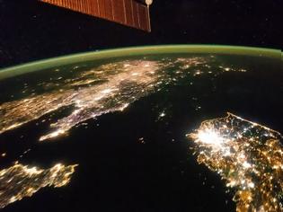 Φωτογραφία για Τυφλή υποταγή και μαύρο σκοτάδι και από δορυφόρο η Βόρειος Κορέα