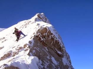 Φωτογραφία για H κατάκτηση του Ολύμπου απο τρείς αλπινιστές και ένα …Ταξίαρχο ! (φώτο)
