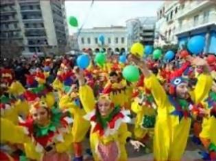Φωτογραφία για Κορυφώνεται το Πατρινό Καρναβάλι 2014! - Άρματα και 30.000 καρναβαλιστές στην εκκίνηση
