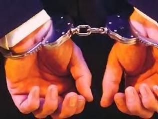 Φωτογραφία για Ηλεία:Συνελήφθη 43χρονος στη Ζαχάρω για οφειλές προς το Δημόσιο