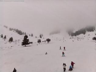 Φωτογραφία για Αχαΐα: Καθαρά Δευτέρα με...χιονοπέδιλα στα Καλάβρυτα - Δείτε φωτο