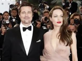 Φωτογραφία για Angelina και Brad δεν λένε κουβέντα για το σχέδιο του γάμου τους