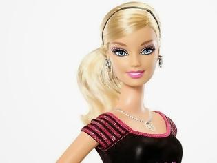 Φωτογραφία για Η Barbie γίνεται μια μελαχρινή, απλή γυναίκα! [photos]