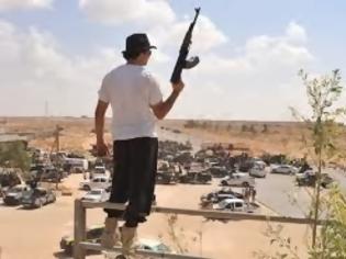 Φωτογραφία για Ένοπλοι διαδηλωτές στην Λιβύη πωλούν πετρέλαιο