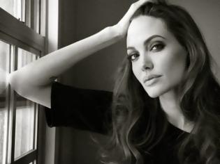 Φωτογραφία για Angelina Jolie: Πρέπει να κάνω άλλη μία εγχείρηση