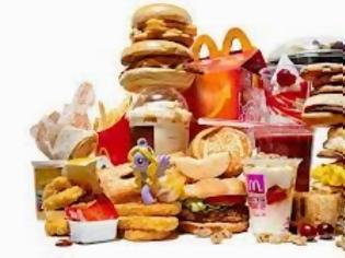 Φωτογραφία για Tι λένε οι ίδιοι οι υπάλληλοι των fast food (κι όχι μόνο) ότι δεν πρέπει να παραγγείλεις ποτέ αν θες την υγεία σου