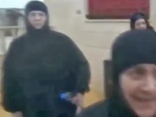 Φωτογραφία για Δείτε βίντεο από την απελευθέρωση των μοναχών της Μααλούλα