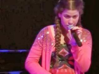 Φωτογραφία για 14χρονη με νοητική υστέρηση συγκίνησε τραγουδώντας! [video]