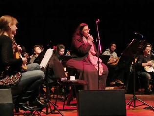 Φωτογραφία για Δείτε φωτο από την συναυλία με την Μαρία Φαραντούρη και την Ορχήστρα Νυκτών Εγχόρδων για τα 50 χρόνια του Πανεπιστημίου Πατρών