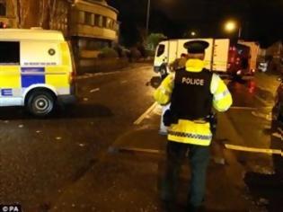 Φωτογραφία για Αστυνομικοί δέχθηκαν επίθεση από αγνώστους στη Βόρεια Ιρλανία