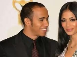 Φωτογραφία για Παντρεύονται Nicole Scherzinger - Lewis Hamilton