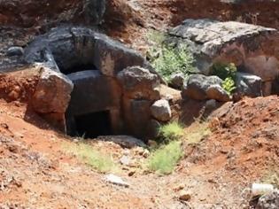 Φωτογραφία για Πρωταπριλιάτικη φάρσα του 2010 ... ο τάφος του Αχιλλέα στη Φθιώτιδα!