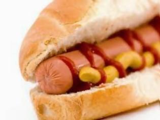 Φωτογραφία για Δεν πρόκειται να ξαναφάς hot dog αν δεις αυτό το απίστευτο βίντεο