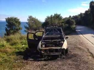 Φωτογραφία για Πάτρα: Κινδύνευσε γνωστός Πατρινός - Έπιασε φωτιά το όχημά του εν κινήσει