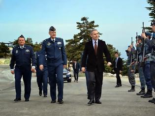 Φωτογραφία για Επίσκεψη Υφυπουργού Εθνικής Άμυνας κ. Αθανάσιου Δαβάκη στο 2ο ΚΕΠ
