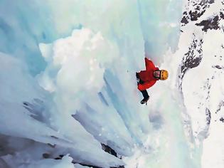 Φωτογραφία για Ορειβάτης που κόβει την ανάσα! [photos&video]