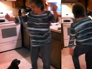 Φωτογραφία για Γιαγιά χορεύει Ice Ice Baby και τρελαίνει τα εγγόνια της! [video]