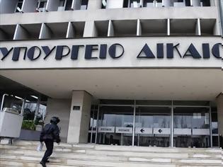 Φωτογραφία για Υπ. Δικαιοσύνης: Αποτρόπαιες οι πράξεις των σωφρονιστικών υπαλλήλων στον Αλβανό κρατούμενο