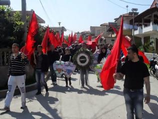 Φωτογραφία για Με τιμές εθνικού ήρωα έθαψαν οι Αλβανοί τον κατάδικο Ηλία Καρέλη