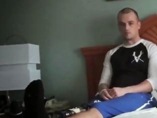 Φωτογραφία για Ο επαγγελματίας καλαθοσφαιριστής με ένα πόδι [Video]