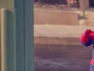 Φωτογραφία για Η αστεία διαφήμιση με το μωρό Spiderman! [video]