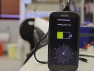 Φωτογραφία για Συσκευή φορτίζει το κινητό μέσα σε 30 δευτερόλεπτα [video]