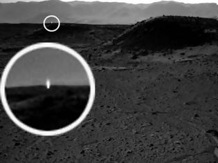 Φωτογραφία για Μήπως αυτό το μυστήριο φως αποδεικνύει την ύπαρξη ζωής στον Άρη; [photo]