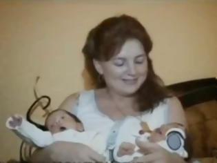 Φωτογραφία για Γέννησε δίδυμα μετά το θάνατο του γιου της σε τροχαίο - Λίγους μήνες μετά έχασε το σύζυγό της!