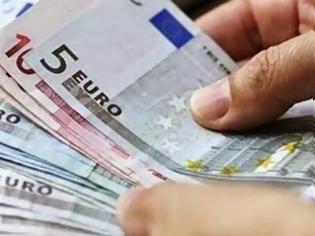 Φωτογραφία για Επίδομα ελάχιστου εισοδήματος: Ποιοι θα πάρουν έως 370 ευρώ