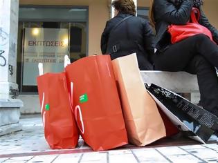 Φωτογραφία για Πάτρα: Πάνω από 300 καταστήματα του κέντρου θα παραμείνουν ανοιχτά την Κυριακή