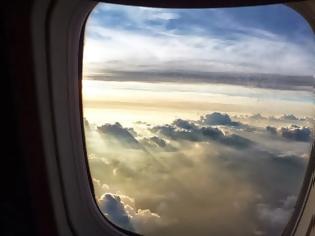 Φωτογραφία για Γιατί να κάτσετε σε θέση με παράθυρο στο αεροπλάνο