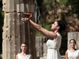 Φωτογραφία για Δυτική Ελλάδα: Άναψαν τα αίματα με την απόφαση να μη γίνει η αφή της Φλόγας στην Αρχαία Ολυμπία αλλά στο Καλλιμάρμαρο